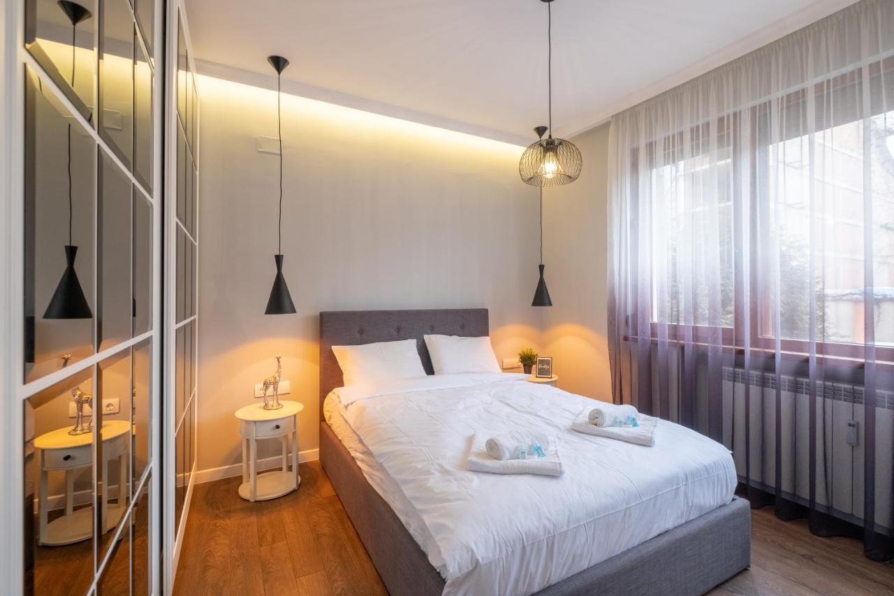 Designer & Cozy 2Bd Flat With A Parking In The City Center By Flat Mаnager Sofia Exterior foto