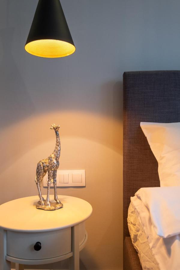 Designer & Cozy 2Bd Flat With A Parking In The City Center By Flat Mаnager Sofia Exterior foto